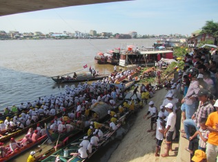 6726 - the Phnom Penh Water Festival(day 2)